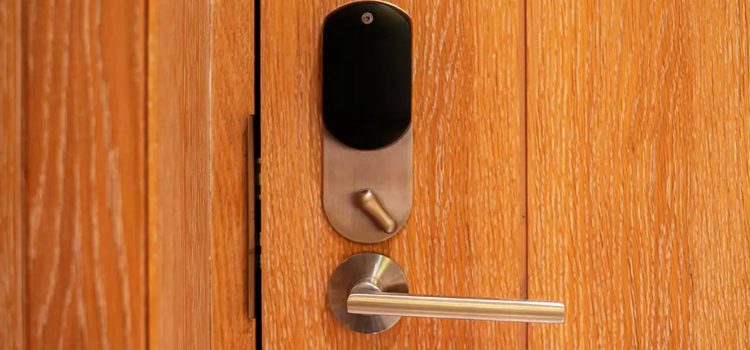 Automatic Locking Door Knob Apple Valley