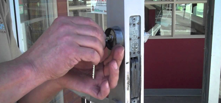 commercial door lock repair Apple Valley